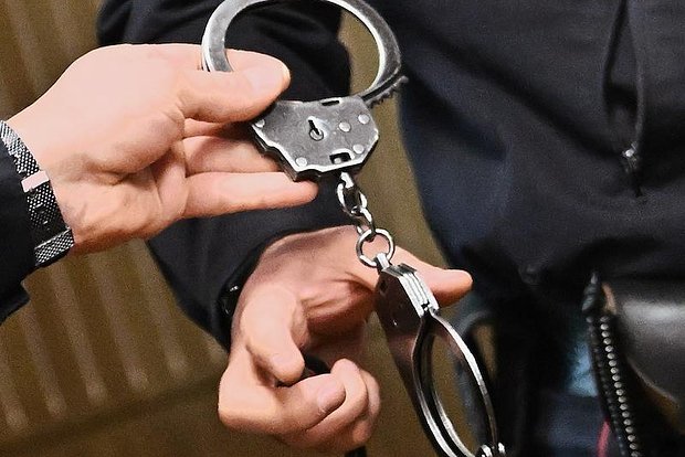 Депортированного из Турции вора в законе Пузыря задержали по прилете в Москву